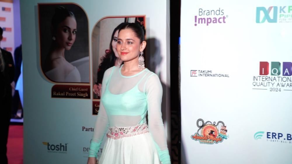 sanjeeda-sheikh-dazzled-on-the-red-carpet-at-the-3rd-edition-of-the-international-quality-awards